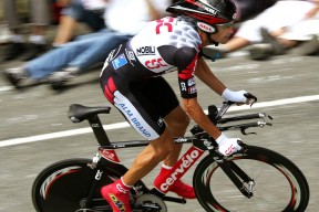 开云体育APP下载-篮网碾压爵士，欧文，那个在刀锋上跳舞的关键先生