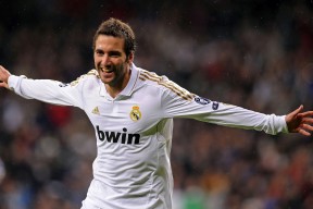 开云体育APP下载-武切维奇打出生涯之夜，湖人速胜爵士，当传统中锋在新时代重生